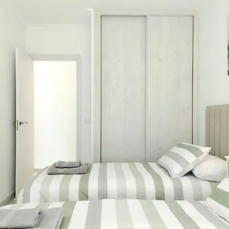 Luxury In Center Fuegirola Near The Beach Apartment *